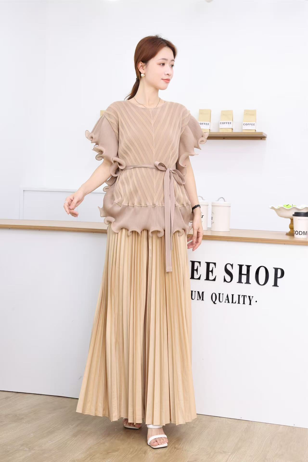 Sanzhai's new cross-border European and American fungus edge cinched waist mesh loose pleated top, wide leg pants, pleated pants women's set Sanzhai's new cross-border European and American fungus edge cinched waist mesh loose pleated top, wide leg pants, pleated pants women's set