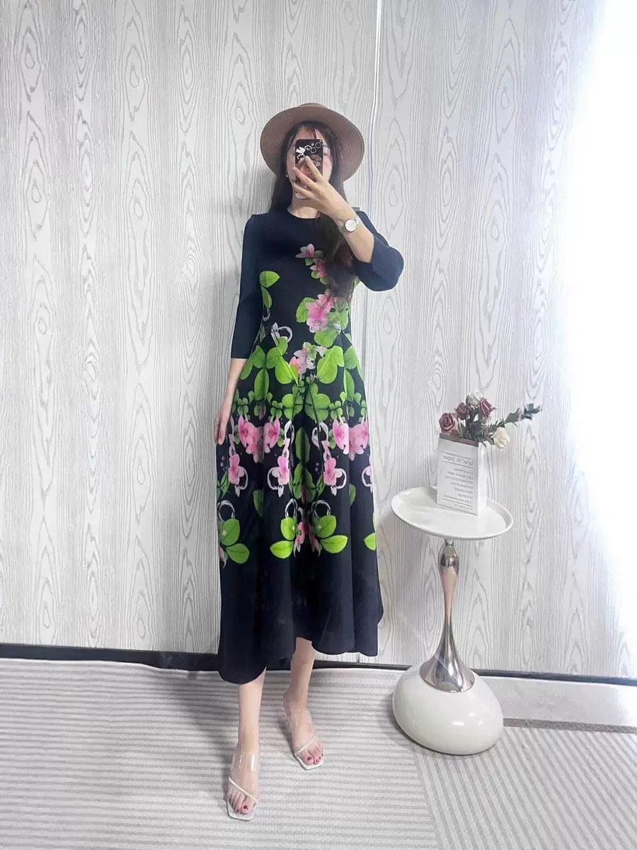 Wrinkled autumn gentle style French foreign trade printed long skirt, three bedroom flower bud eight piece skirt, elegant stretch plus size women's clothing Wrinkled autumn gentle style French foreign trade printed long skirt, three bedroom flower bud eight piece skirt, elegant stretch plus size women's clothing