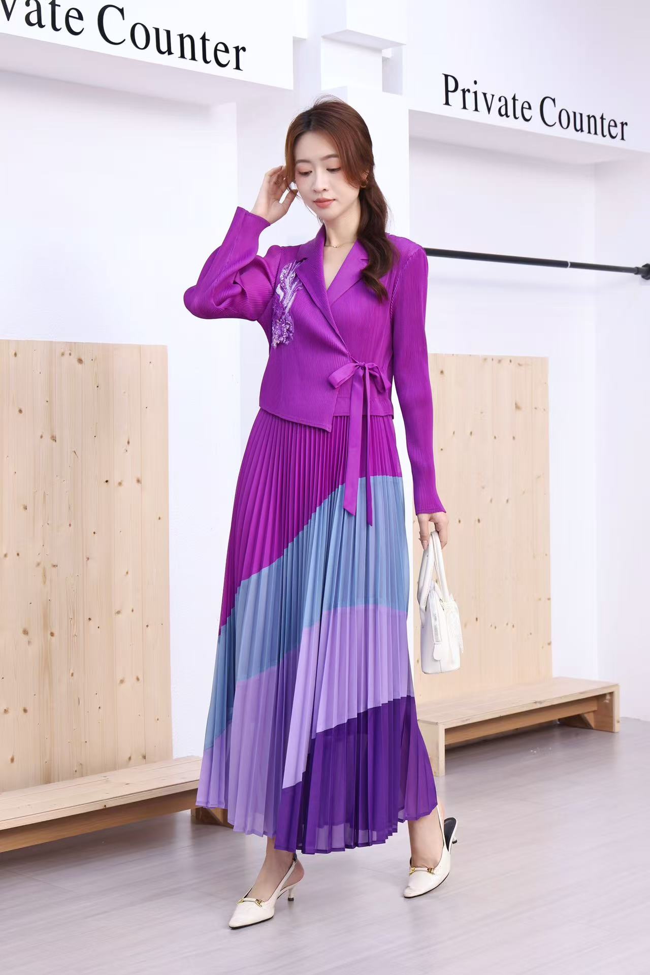 Miyake Cross border Design with Fold Fake Two piece sequin 3D Decoration Loose pleated Skirt Long Sleeve High Waist Dress
