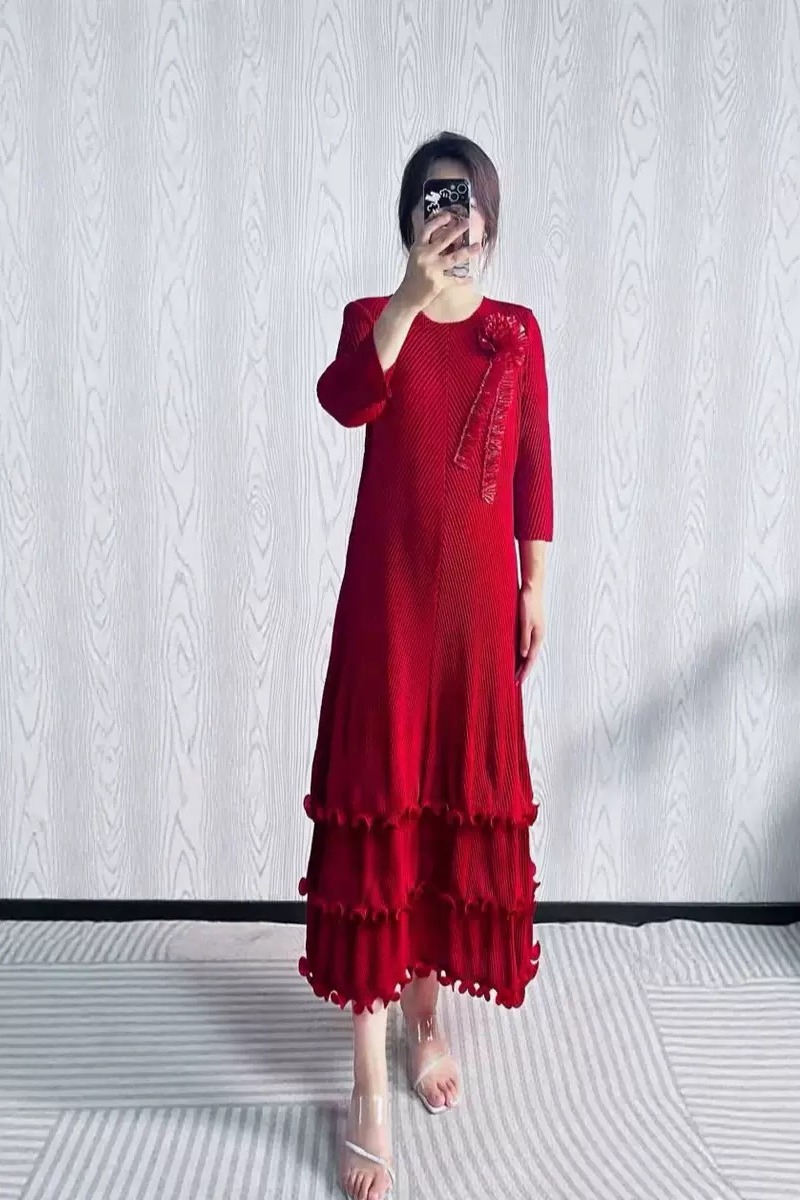 European and American court style hot stamping three-dimensional decoration flower lotus leaf edge wrinkled fungus edge cake skirt foreign trade autumn long skirt European and American court style hot stamping three-dimensional decoration flower lotus leaf edge wrinkled fungus edge cake skirt foreign trade autumn long skirt