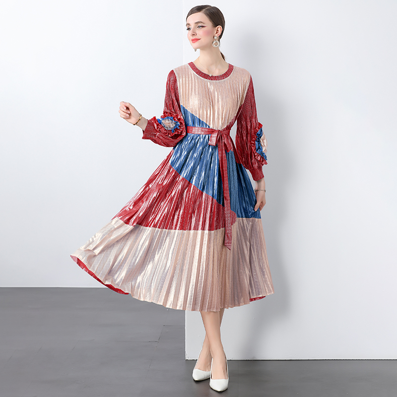 Miyake 2025 Cross border High end Hot Stamped Lantern Sleeve Folded Dress with Strap up 3D Decorative Flower Fairy Style Skirt Miyake 2025 Cross border High end Hot Stamped Lantern Sleeve Folded Dress with Strap up 3D Decorative Flower Fairy Style Skirt