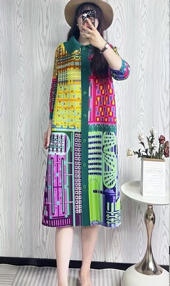 Original factory quality discount straight Miyake pleated medium long print slimming and age reducing mm dress with nine quarter sleeves