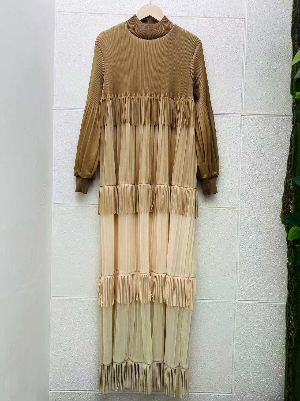 Miyake Europe and America Cross border Color blocked Heavy Industry Large Sized Tassel Splicing Wrinkle Dress Design Feel Loose New High End Customization Miyake Europe and America Cross border Color blocked Heavy Industry Large Sized Tassel Splicing Wrinkle Dress Design Feel Loose New High End Customization