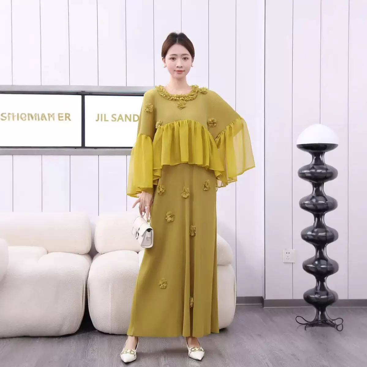 Miyake 2025 foreign trade pleated round neck three-dimensional flower decoration lotus leaf edge flared sleeves loose slimming women's dress