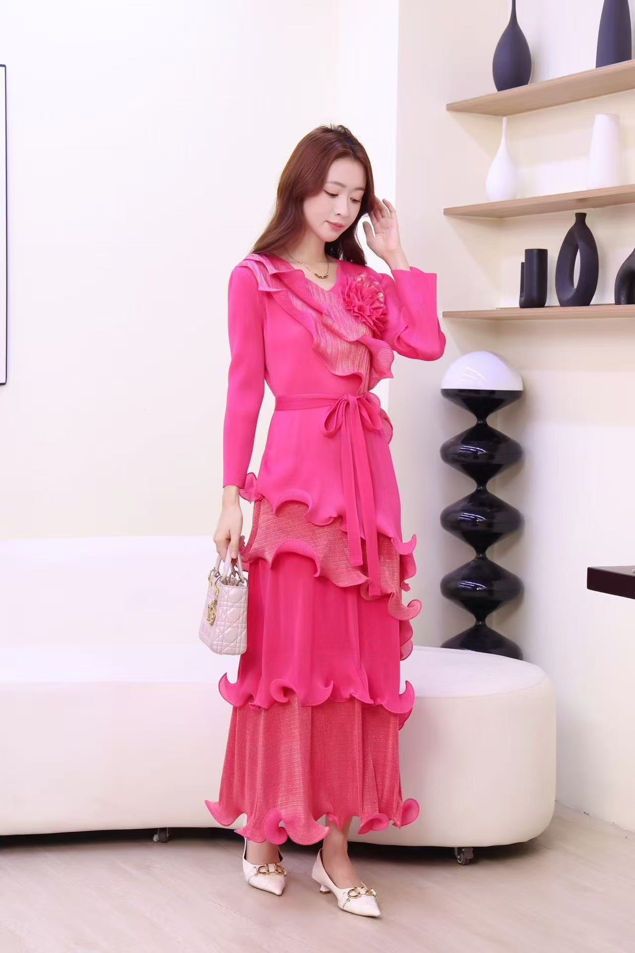 Cross border cake skirt with fungus edge, three-dimensional flower decoration, hot stamping, lace up pleated dress, French European and American pleated dress