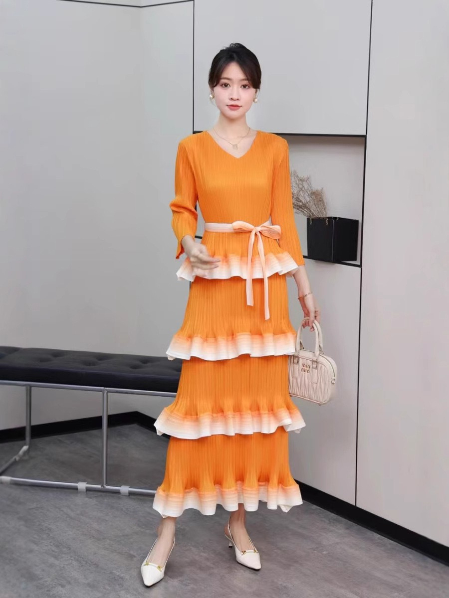 Miyake cross-border gradient color light luxury niche ruffle edge pleated cake skirt heavy-duty pleated slim fit long dress