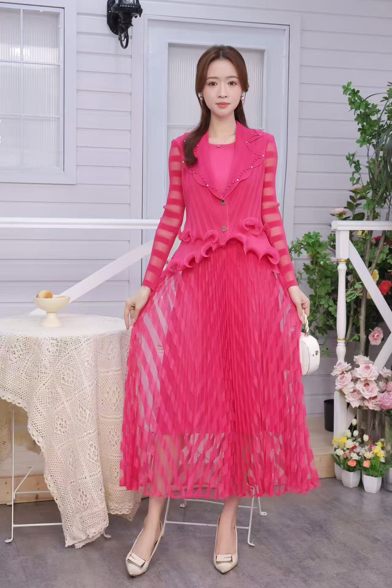 European and American cross-border high-end three bedroom nail bead mesh splicing suit collar pleated long sleeved waist cinched black fungus edge women's dress