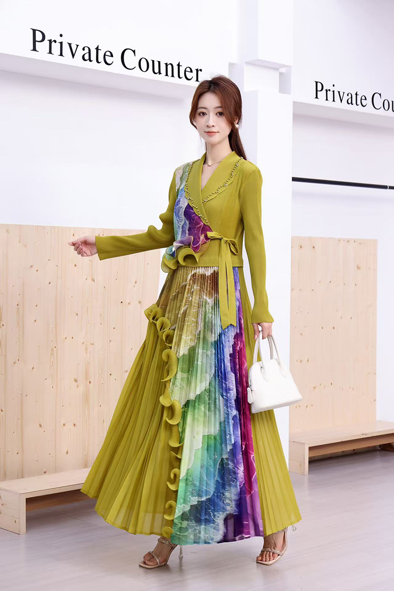 Miyake Europe and America Cross border Heavy Industry Mushroom Edge Nail Bead V-neck Waist Fold Printed Dress Design Feel Lotus Leaf Edge