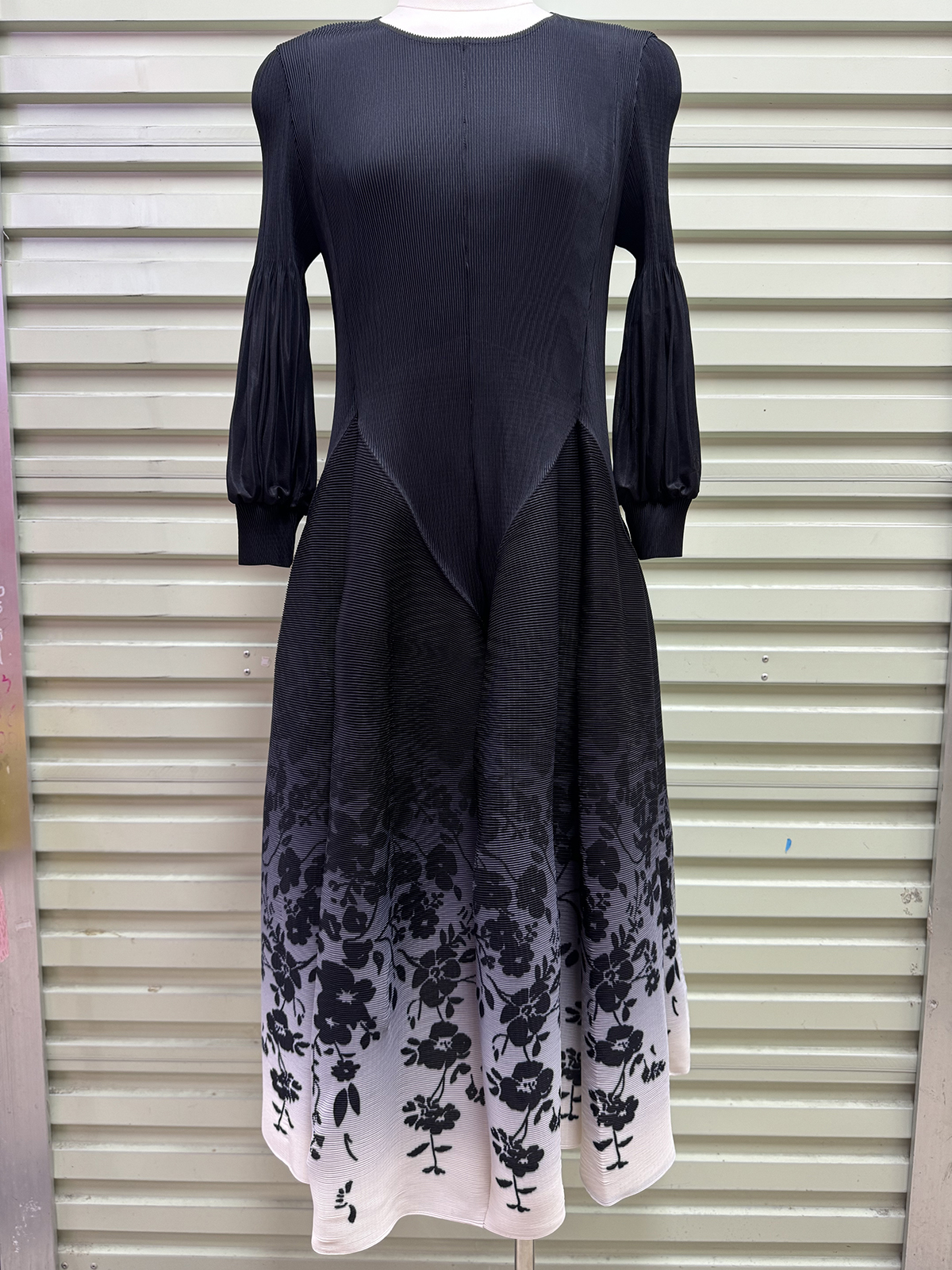 Wrinkled autumn gentle style French foreign trade printed long skirt, three bedroom flower bud eight piece skirt, elegant stretch plus size women's clothing Wrinkled autumn gentle style French foreign trade printed long skirt, three bedroom flower bud eight piece skirt, elegant stretch plus size women's clothing